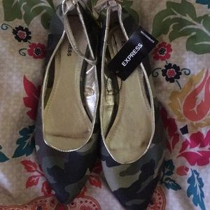 Express camo flats!
